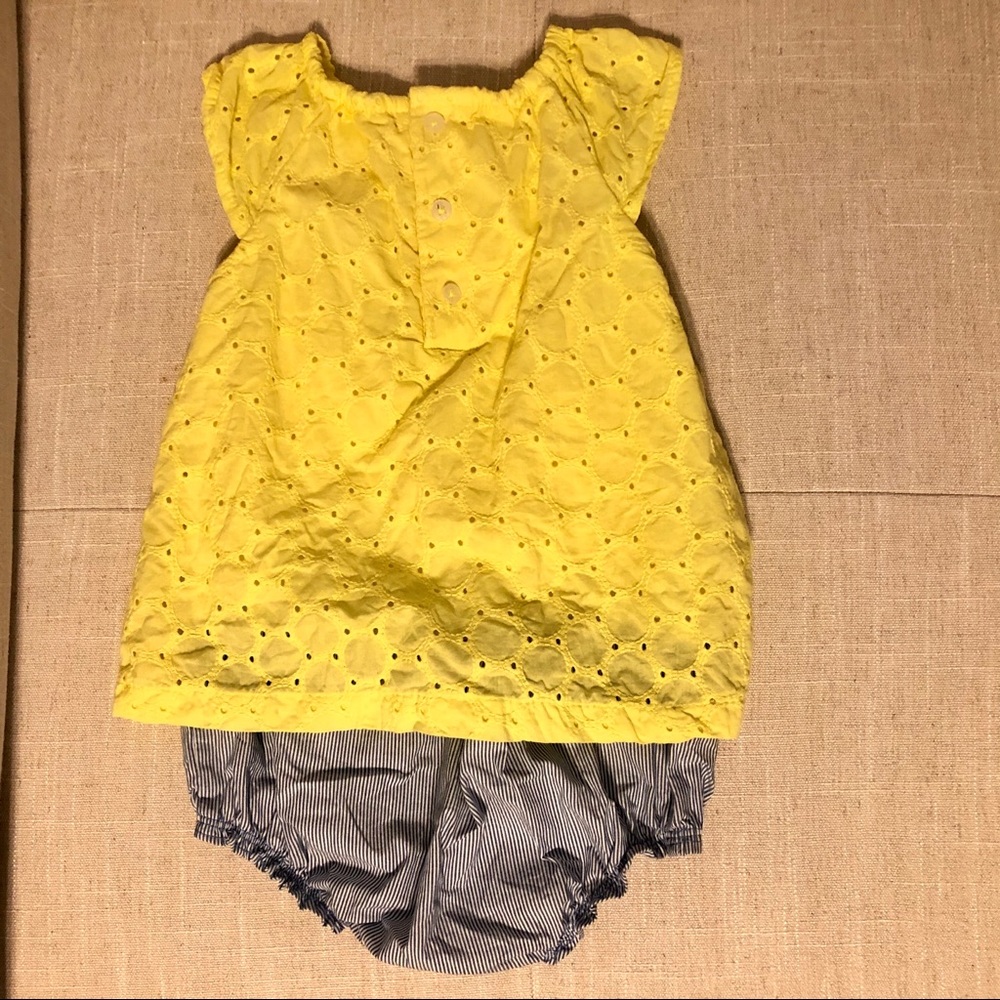 Carter’s One Piece 24M Outfit - Picture 2 of 6